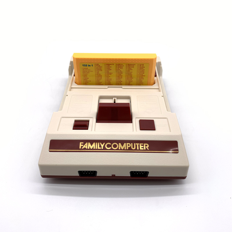 Console FC per giochi classici - Retro Gaming And Projector recensione e prezzo